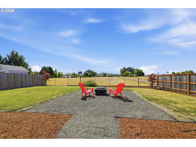 4722 ROYAL Dr, Albany, OR 97321