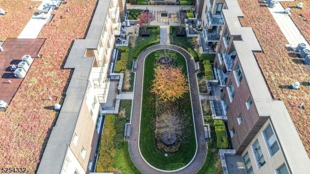 150 Henley Pl 404, Weehawken Twp., NJ 07086