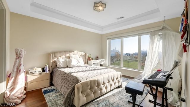 150 Henley Pl 404, Weehawken Twp., NJ 07086