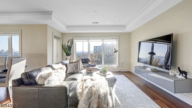150 Henley Pl 404, Weehawken Twp., NJ 07086