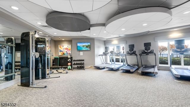150 Henley Pl 404, Weehawken Twp., NJ 07086