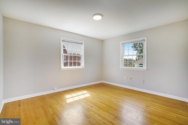 706 N CLEVELAND ST, Arlington, VA 22201