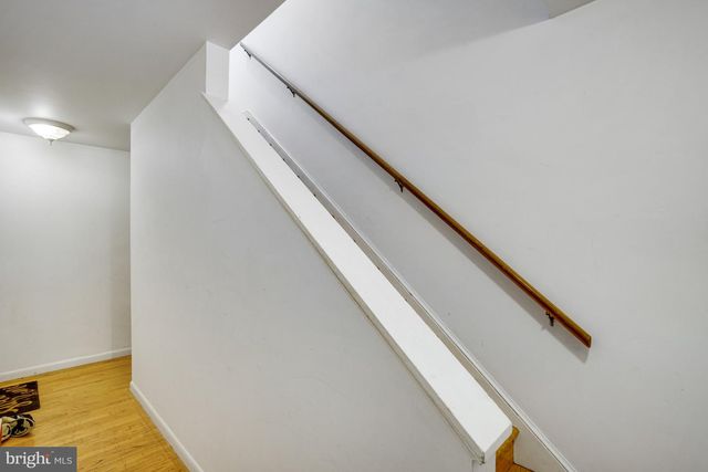 706 N CLEVELAND ST, Arlington, VA 22201