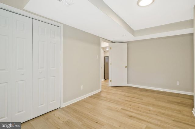 706 N CLEVELAND ST, Arlington, VA 22201