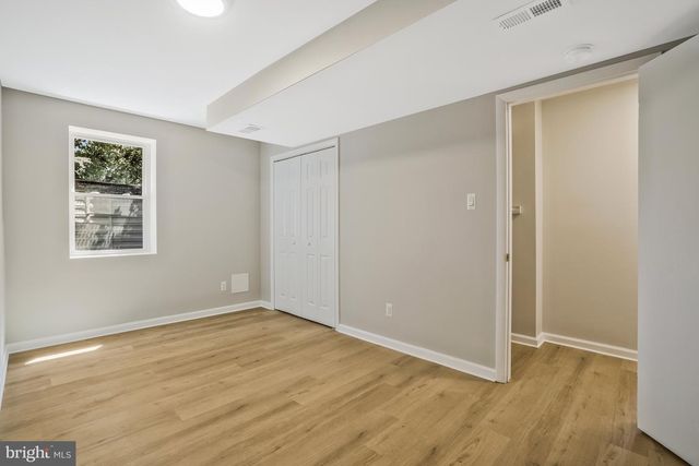 706 N CLEVELAND ST, Arlington, VA 22201