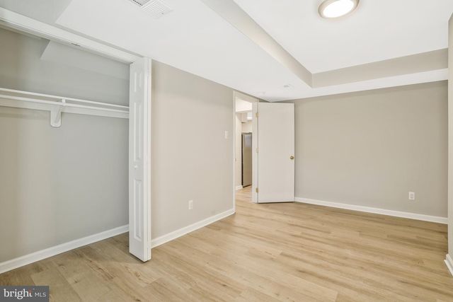 706 N CLEVELAND ST, Arlington, VA 22201