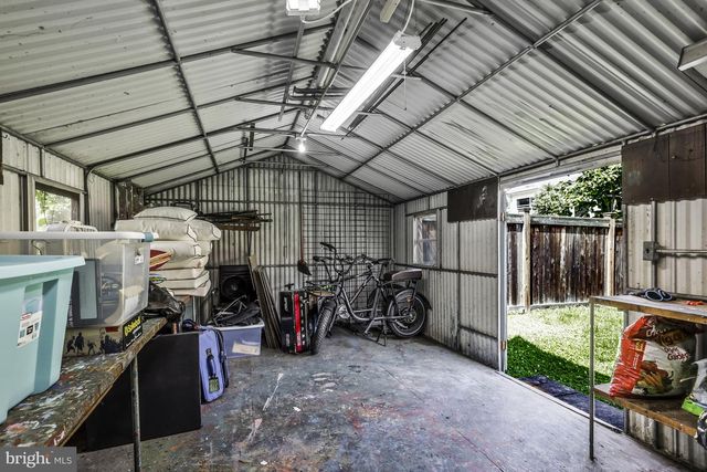 706 N CLEVELAND ST, Arlington, VA 22201