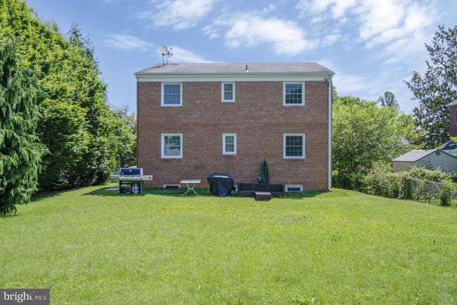 706 N CLEVELAND ST, Arlington, VA 22201