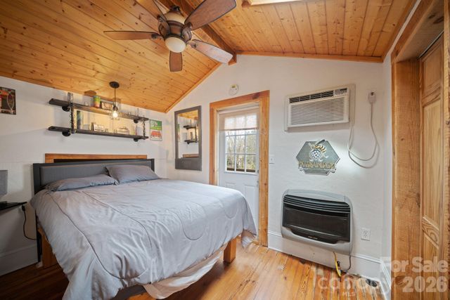 141 Louisiana Avenue, Asheville, NC 28806