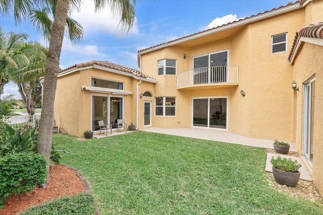 15561 NW 12th Place, Pembroke Pines, FL 33028