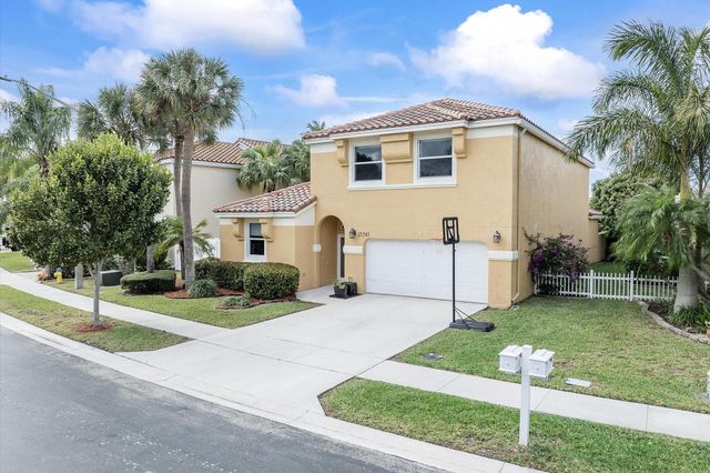 15561 NW 12th Place, Pembroke Pines, FL 33028
