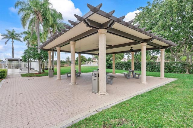 15561 NW 12th Place, Pembroke Pines, FL 33028