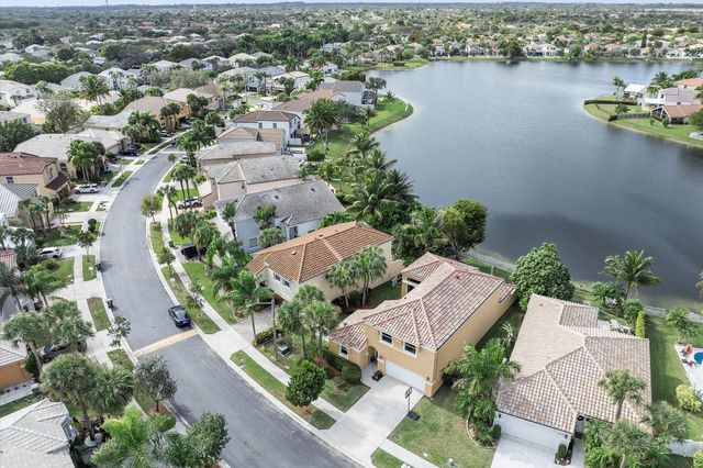 15561 NW 12th Place, Pembroke Pines, FL 33028