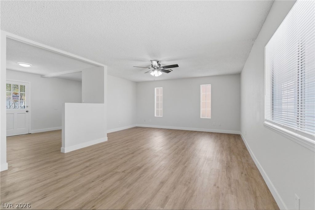 Image 3 of property listing at 6501 Casada Way, Las Vegas, NV 89107