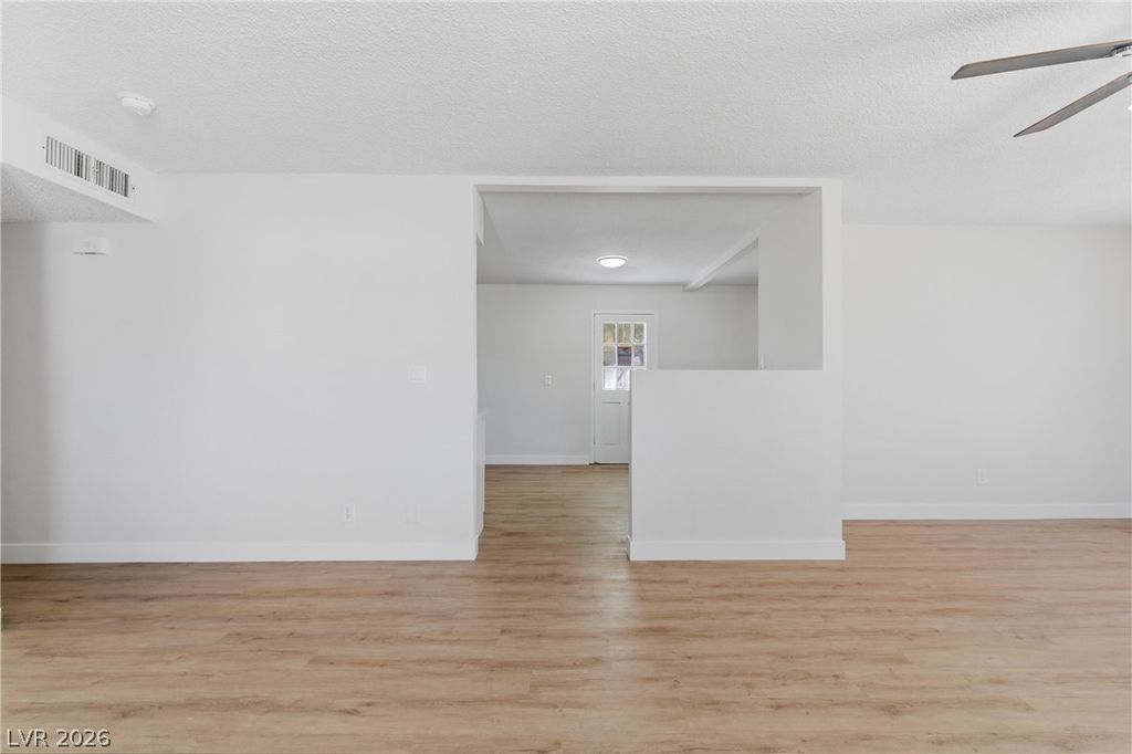 Image 31 of property listing at 6501 Casada Way, Las Vegas, NV 89107