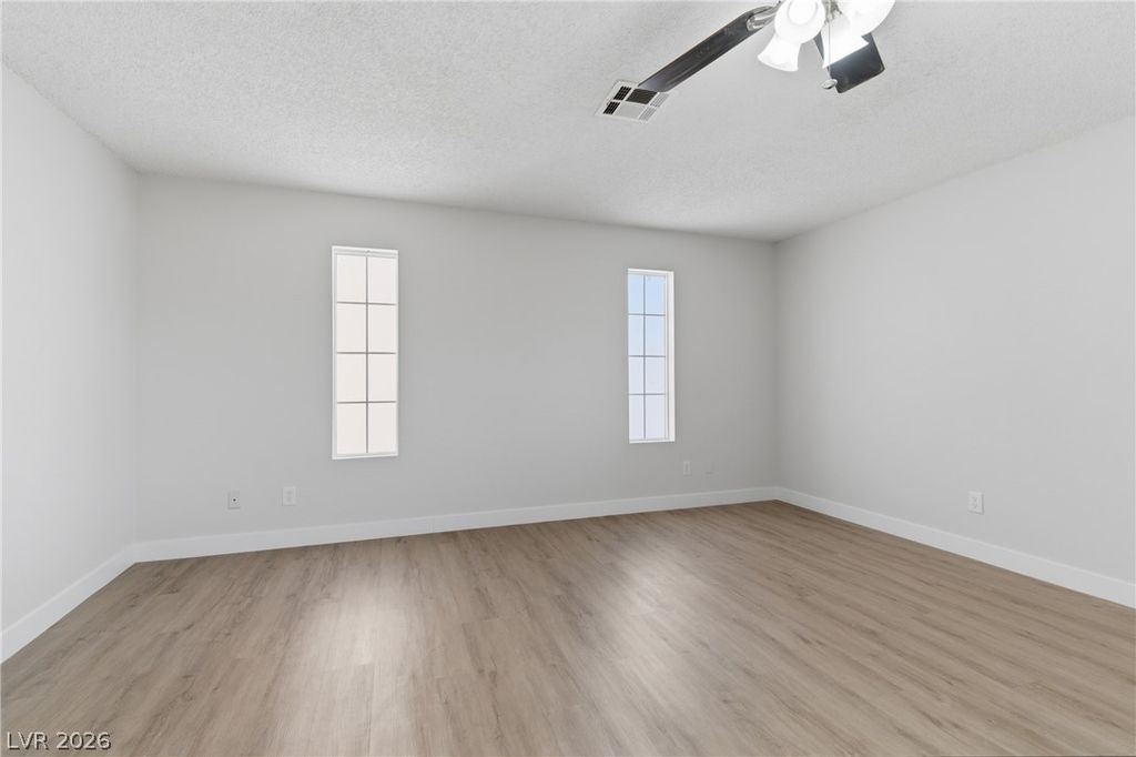 Image 32 of property listing at 6501 Casada Way, Las Vegas, NV 89107