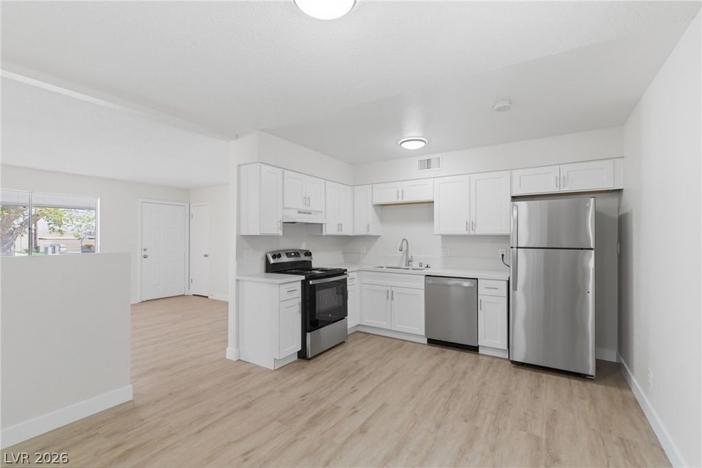 Image 40 of property listing at 6501 Casada Way, Las Vegas, NV 89107