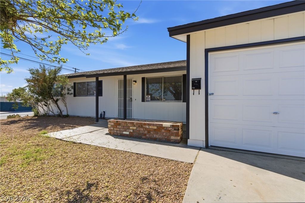 Image 77 of property listing at 6501 Casada Way, Las Vegas, NV 89107