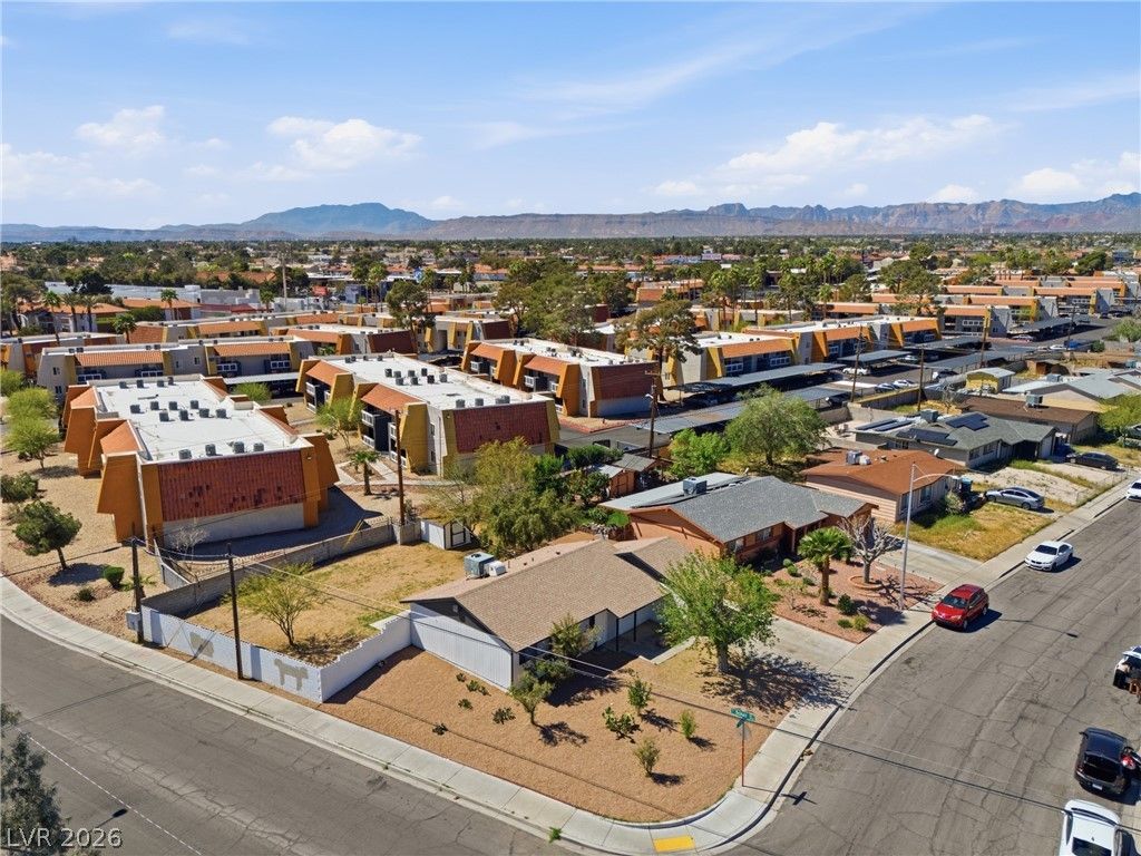 Image 82 of property listing at 6501 Casada Way, Las Vegas, NV 89107