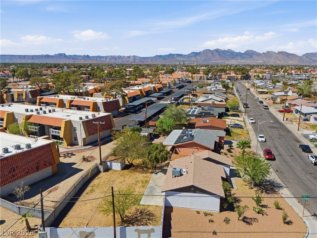 Image 83 of property listing at 6501 Casada Way, Las Vegas, NV 89107