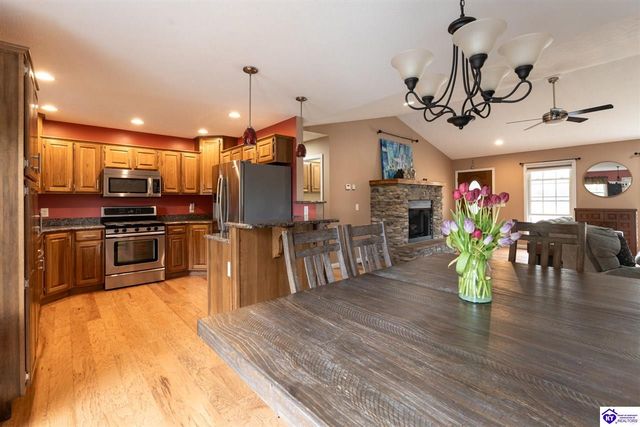 86 Daisy Lane, Brandenburg, KY 40108