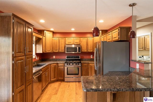 86 Daisy Lane, Brandenburg, KY 40108