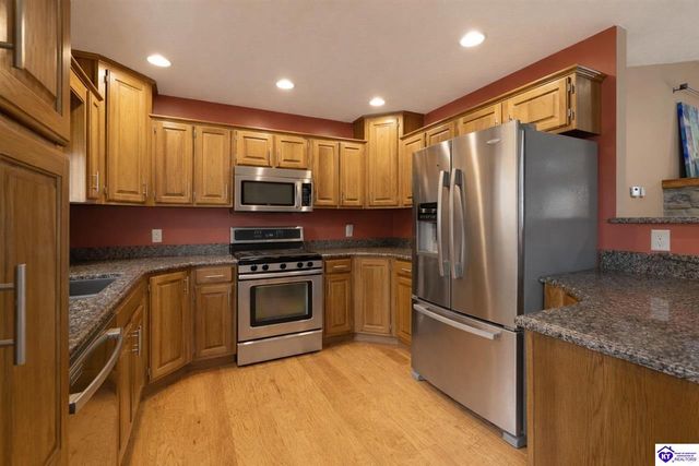 86 Daisy Lane, Brandenburg, KY 40108