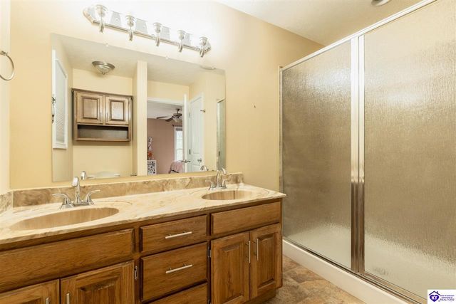 86 Daisy Lane, Brandenburg, KY 40108