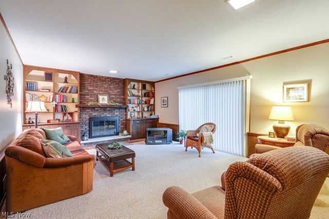 6100 Paisley Drive, North Olmsted, OH 44070