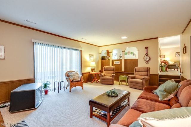 6100 Paisley Drive, North Olmsted, OH 44070