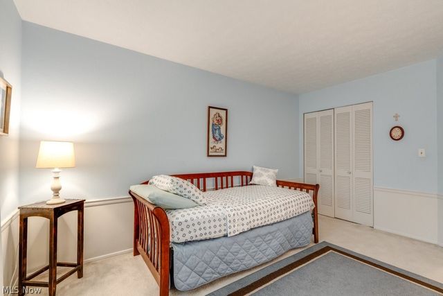 6100 Paisley Drive, North Olmsted, OH 44070