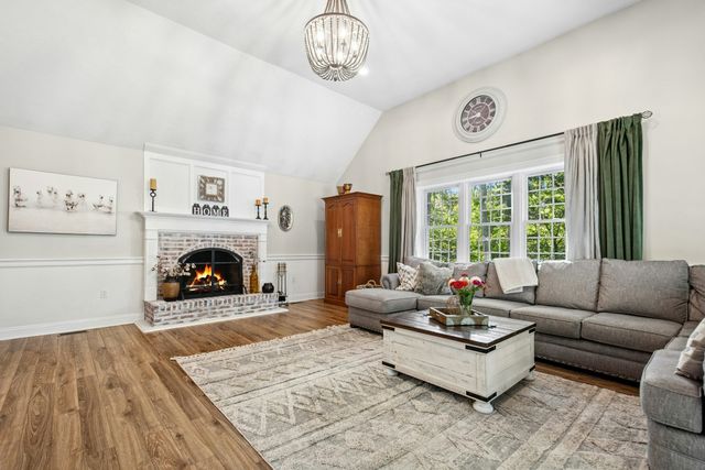 78 Frye, Bolton, MA 01740