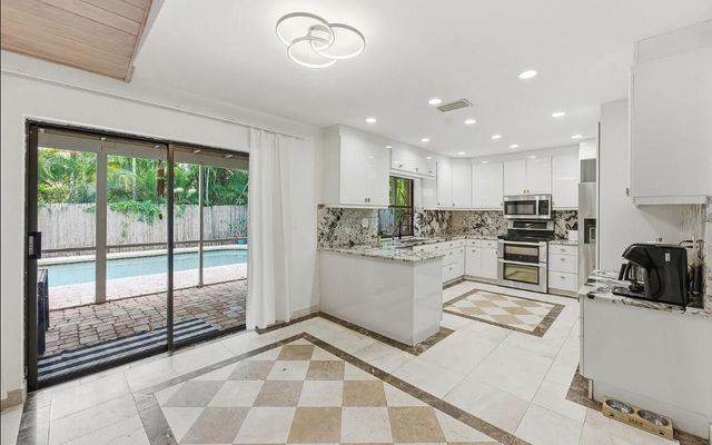 10740 NW 19th Street, Coral Springs, FL 33071