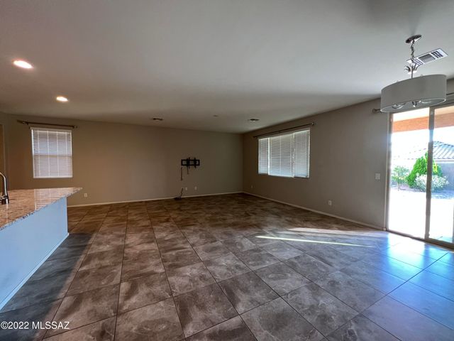 11571 W Boll Bloom Drive, Marana, AZ 85653