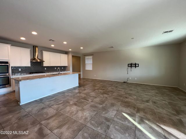 11571 W Boll Bloom Drive, Marana, AZ 85653