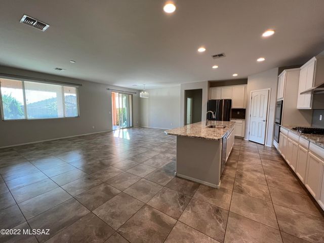11571 W Boll Bloom Drive, Marana, AZ 85653