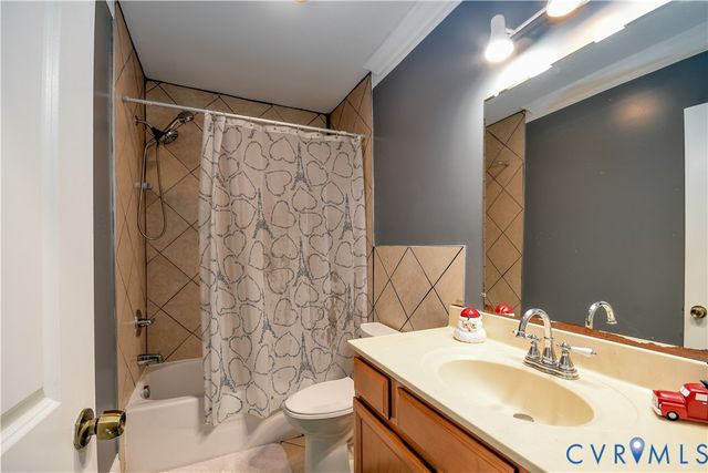4903 Castlewood Rd, Chesterfield, VA 23234