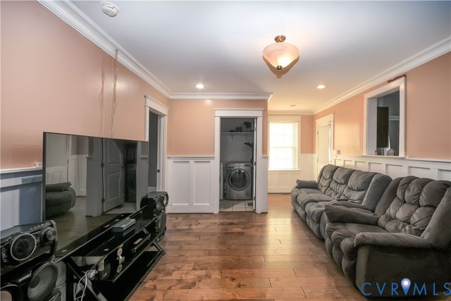 4903 Castlewood Rd, Chesterfield, VA 23234