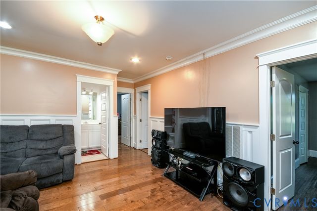 4903 Castlewood Rd, Chesterfield, VA 23234