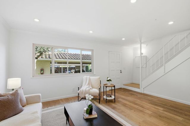 436 Sierra Vista Avenue 6, Mountain View, CA 94043