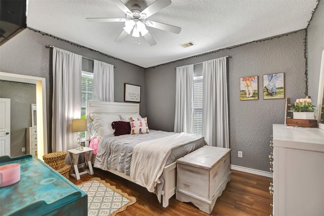 40410 Rolling Forest Drive, Magnolia, TX 77354