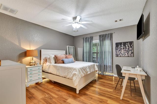 40410 Rolling Forest Drive, Magnolia, TX 77354