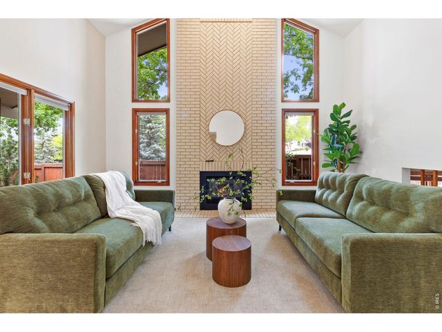 5619 Hummel Ln, Fort Collins, CO 80525