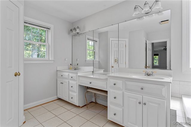 12055 Hadden Hall Dr, Chesterfield, VA 23838