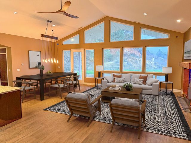 16446 Stamp Mill Loop, Jamestown, CA 95327