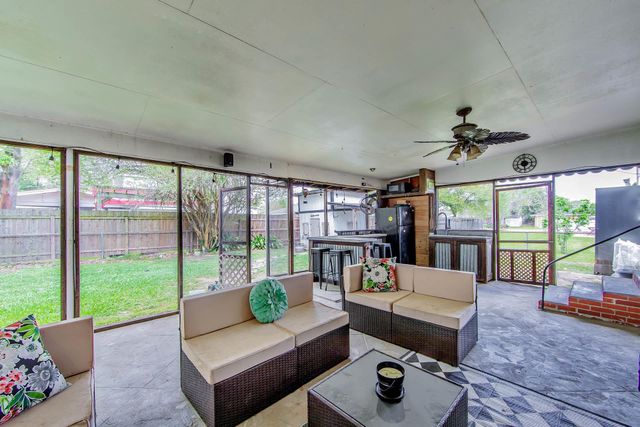 517 Wilson Ave, Houma, LA 70364