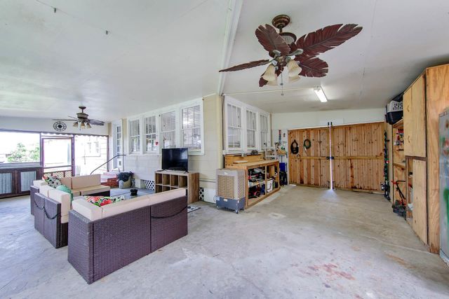 517 Wilson Ave, Houma, LA 70364