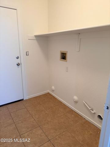 8200 S Vía Elemental, Tucson, AZ 85747