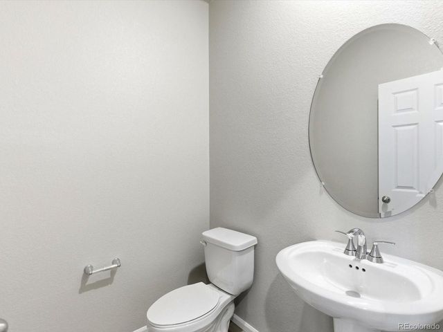 16338 Gaylord St, Thornton, CO 80602