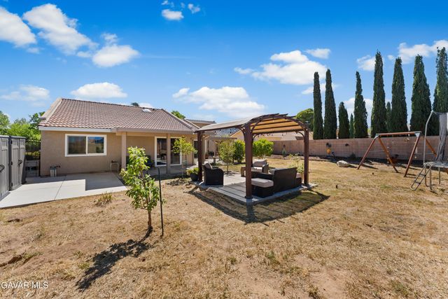 6205 Corinthian Place, Quartz Hill, CA 93536